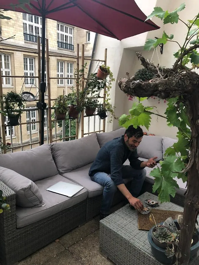 With Terrace In Center - Montorgueil District Apartment